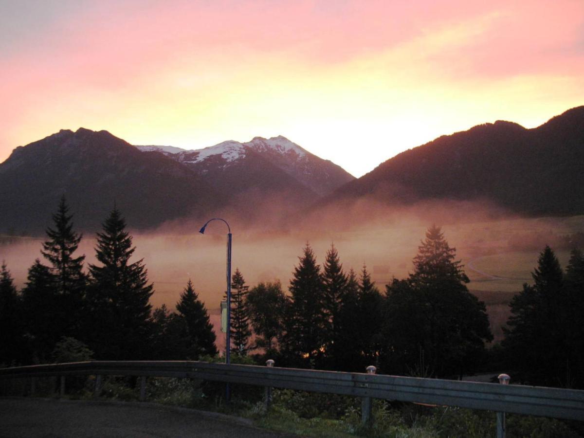 Baeckeralm - B&B 16 + มิทเทนวัลด์ ภายนอก รูปภาพ