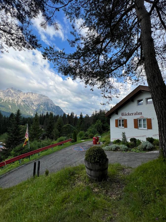 Baeckeralm - B&B 16 + มิทเทนวัลด์ ภายนอก รูปภาพ