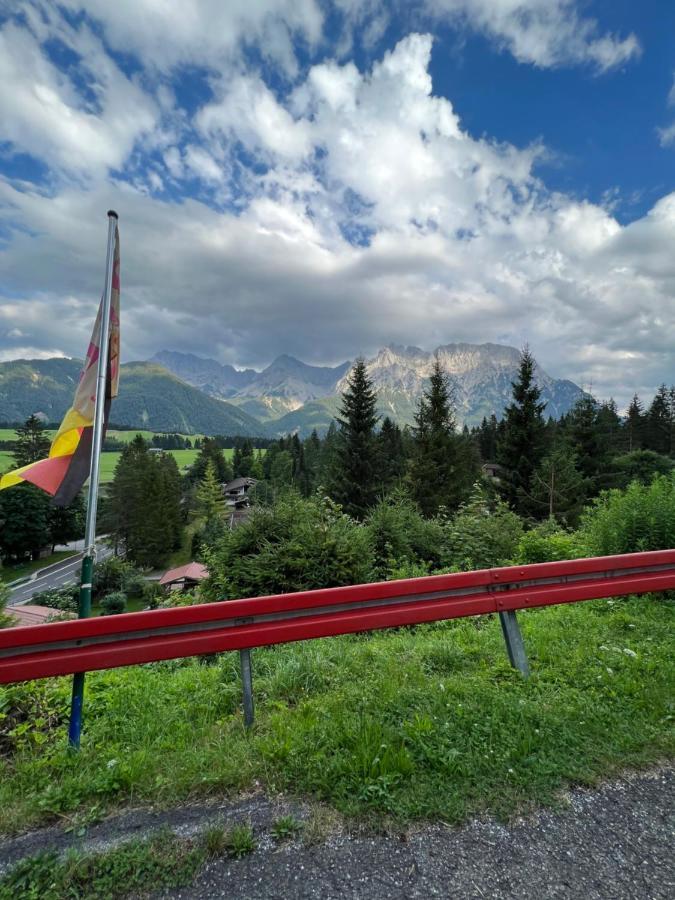 Baeckeralm - B&B 16 + มิทเทนวัลด์ ภายนอก รูปภาพ