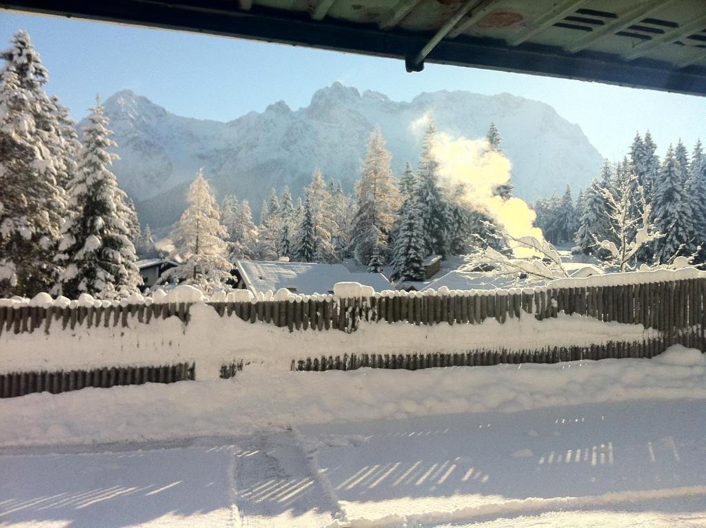 Baeckeralm - B&B 16 + มิทเทนวัลด์ ภายนอก รูปภาพ